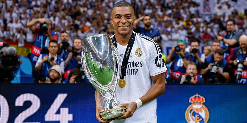 Anh đã có danh hiệu châu Âu đầu tiên ngay khi vừa gia nhập Real Madrid